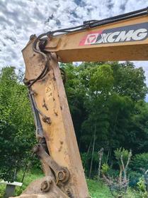 Buy XCMG XE135B Used Excavator / 4 Buy XCMG XE135B Used Excavator / 4