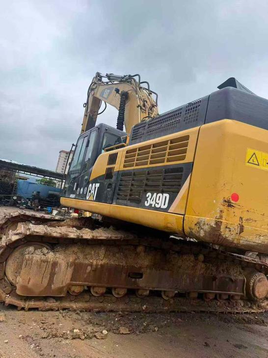 Buy Caterpillar 349E Used Excavator / 1