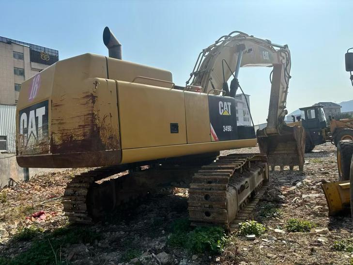 Buy Caterpillar 349E Used Excavator / 1