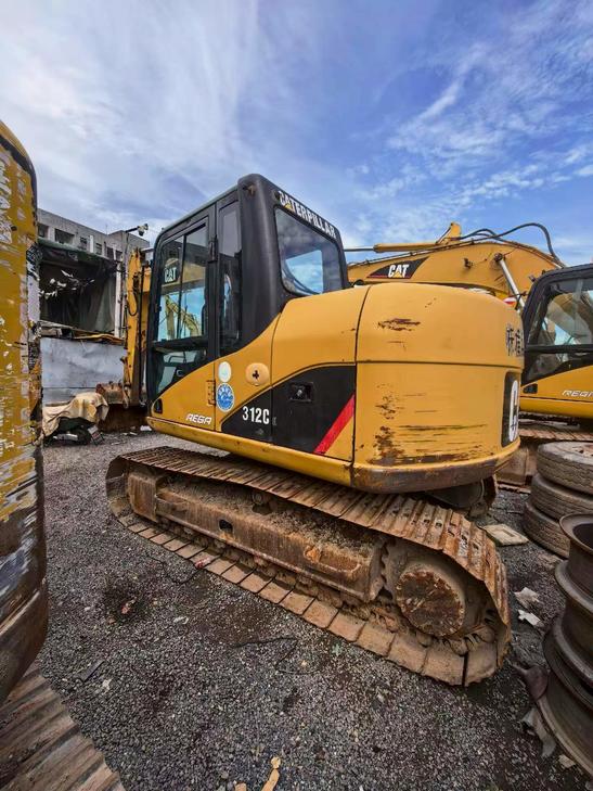 Buy Caterpillar 311C Used Excavator / 1