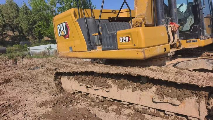 Buy Caterpillar 326DL Used Excavator / 1