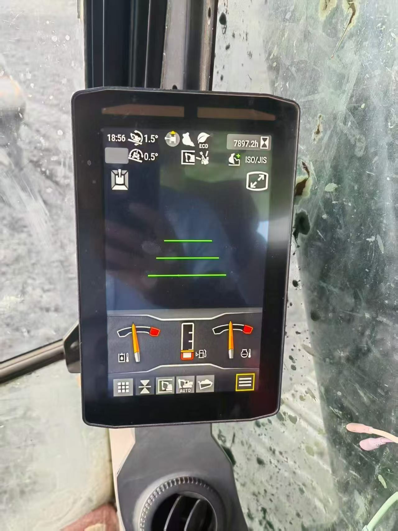 Buy Caterpillar 323 Used Excavator / 4 Buy Caterpillar 323 Used Excavator / 4