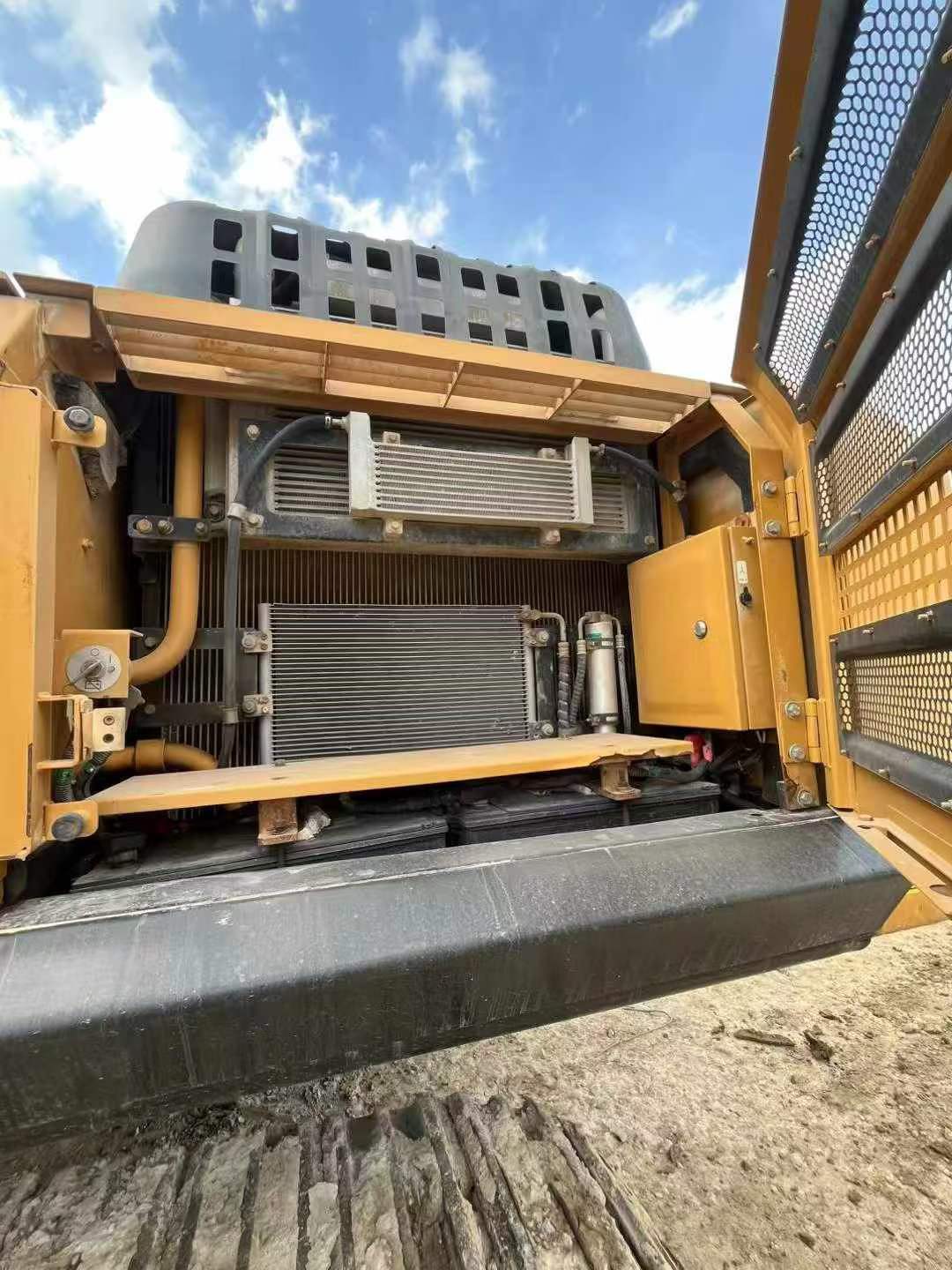 Buy Sany SY305C Used Excavator / 8 Buy Sany SY305C Used Excavator / 8