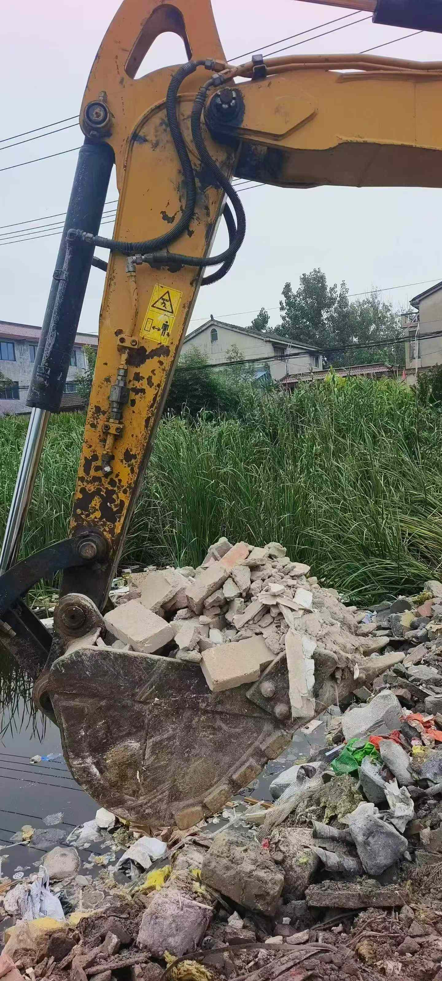 Buy Sany SY60 Used Excavator / 8 Buy Sany SY60 Used Excavator / 8