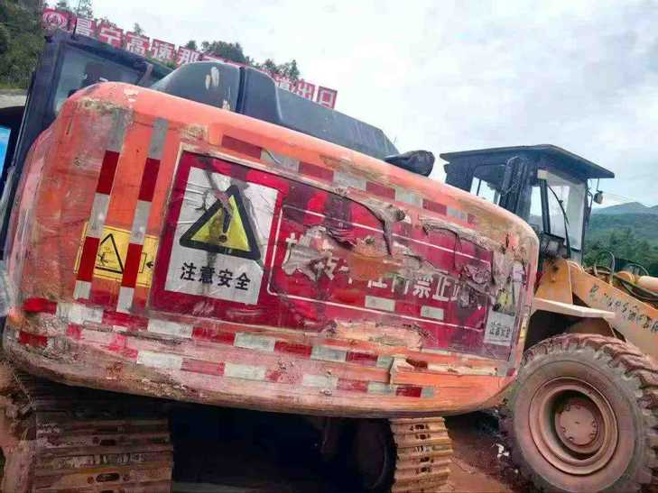 Buy Hitachi EX210 Used Excavator / 1