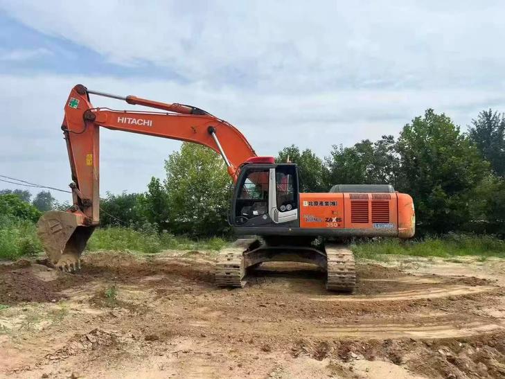 Buy Hitachi ZX350K Used Excavator / 1