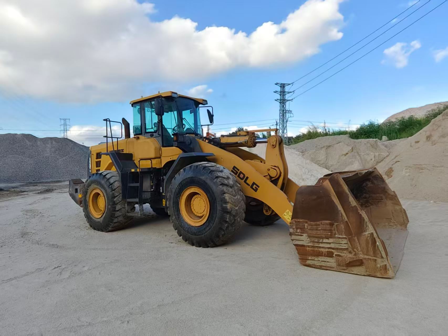Buy SDLG L968F Used Loader