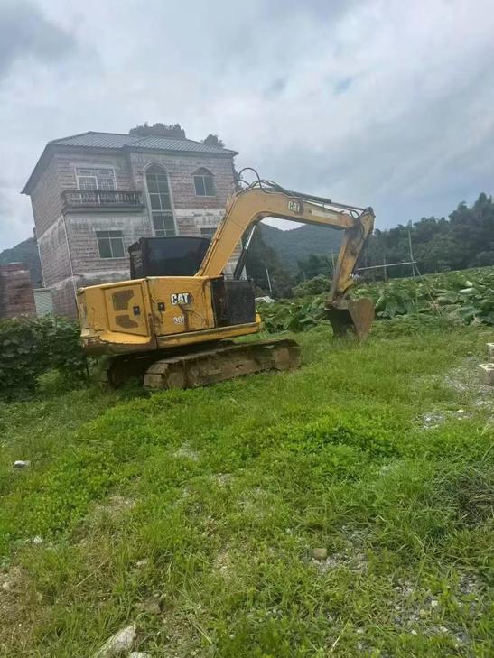 Buy Caterpillar 307B Used Excavator / 1