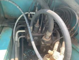 Buy Kobelco SK200-11 Used Excavator / 7 Buy Kobelco SK200-11 Used Excavator / 7