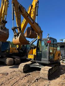 Buy XCMG XE75C Used Excavator / 4 Buy XCMG XE75C Used Excavator / 4