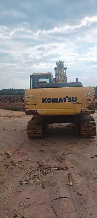 Buy Komatsu PC200-7 Used Excavator / 1