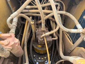 Buy Caterpillar 320D Used Excavator / 2 Buy Caterpillar 320D Used Excavator / 2