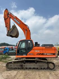 Buy Doosan DX260LC Used Excavator / 9 Buy Doosan DX260LC Used Excavator / 9