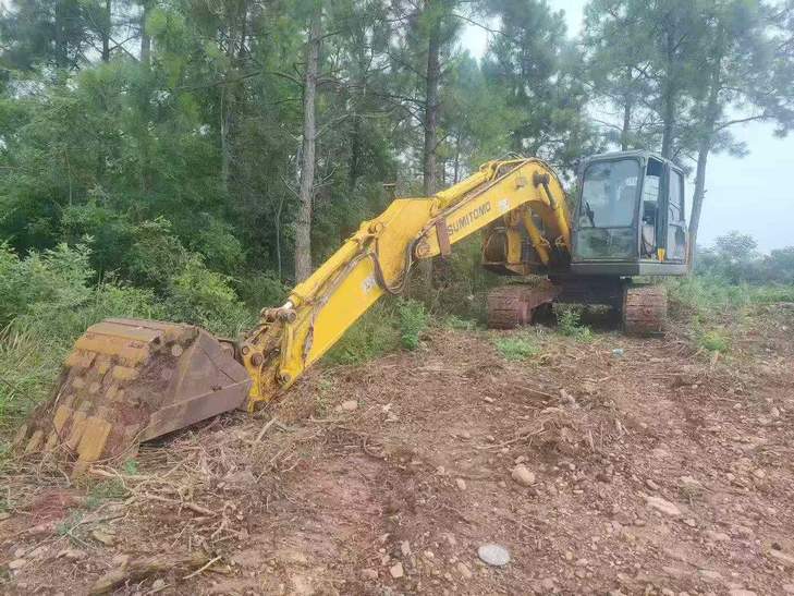 Buy Sumitomo SH130-3 Used Excavator / 1