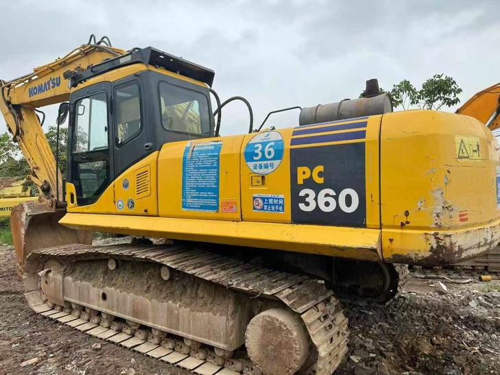 Buy Komatsu PC360-7 Used Excavator / 1