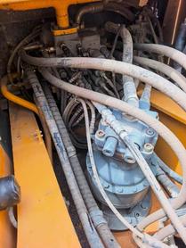 Buy Kato HD820 Used Excavator / 5 Buy Kato HD820 Used Excavator / 5