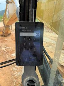 Buy Caterpillar 323 Used Excavator / 5 Buy Caterpillar 323 Used Excavator / 5