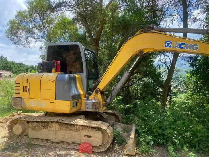 Buy XCMG XE60 Used Excavator / 1