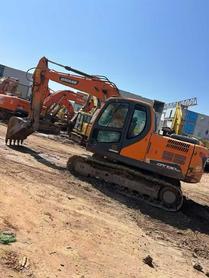 Buy Doosan S130W-3 Used Excavator / 9 Buy Doosan S130W-3 Used Excavator / 9