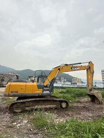 Buy XCMG XE215DA Used Excavator / 2 Buy XCMG XE215DA Used Excavator / 2