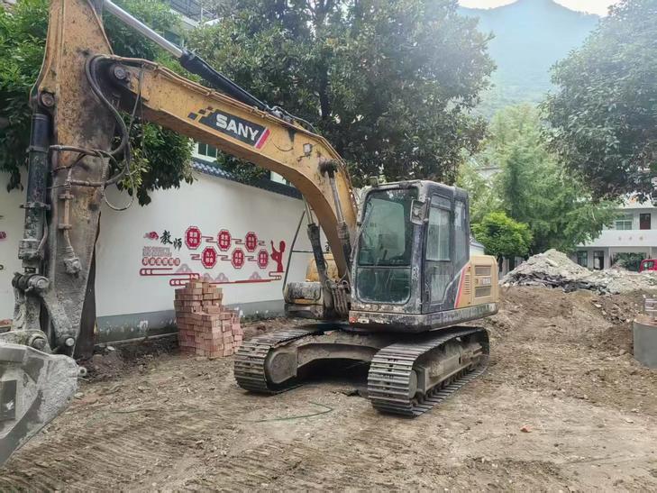 Buy Sany Used Excavator / 1