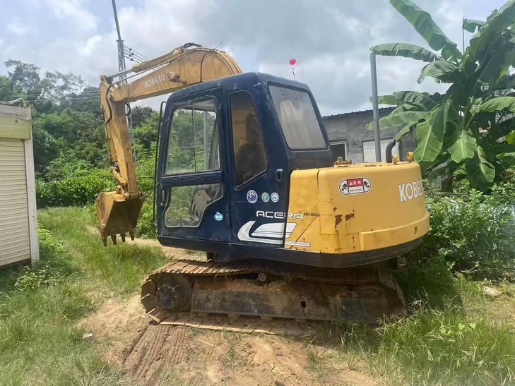Buy Kobelco SK60-3 Used Excavator / 1