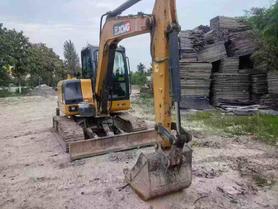 Buy XCMG XE60 Used Excavator / 4 Buy XCMG XE60 Used Excavator / 4