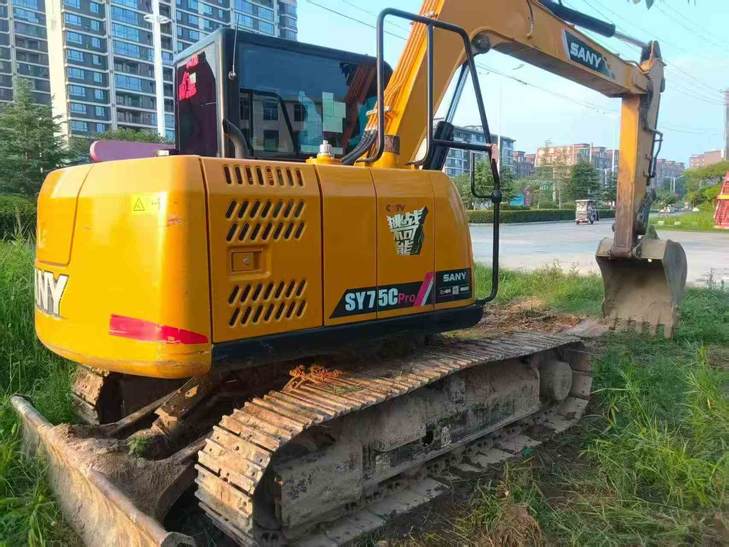 Buy Sany Used Excavator / 1