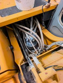 Buy Kato HD820 Used Excavator / 4 Buy Kato HD820 Used Excavator / 4
