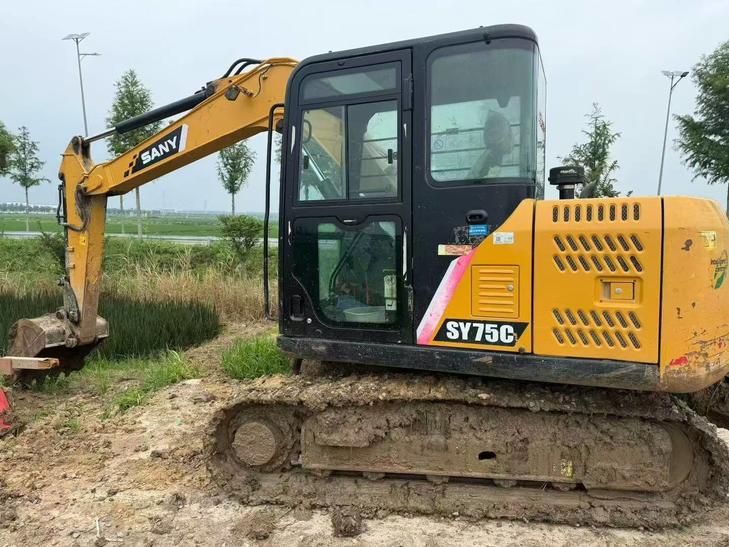 Buy Sany Used Excavator / 1