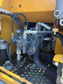 Buy XCMG XE135B Used Excavator / 4 Buy XCMG XE135B Used Excavator / 4