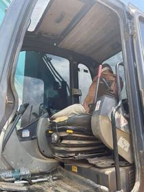 Buy Kobelco SK200-11 Used Excavator / 5 Buy Kobelco SK200-11 Used Excavator / 5