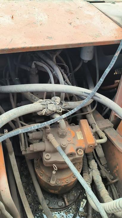 Buy Doosan DH220-7 Used Excavator / 1