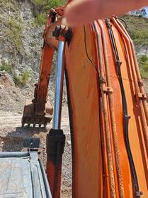 Buy Hitachi EX350 Used Excavator / 5 Buy Hitachi EX350 Used Excavator / 5