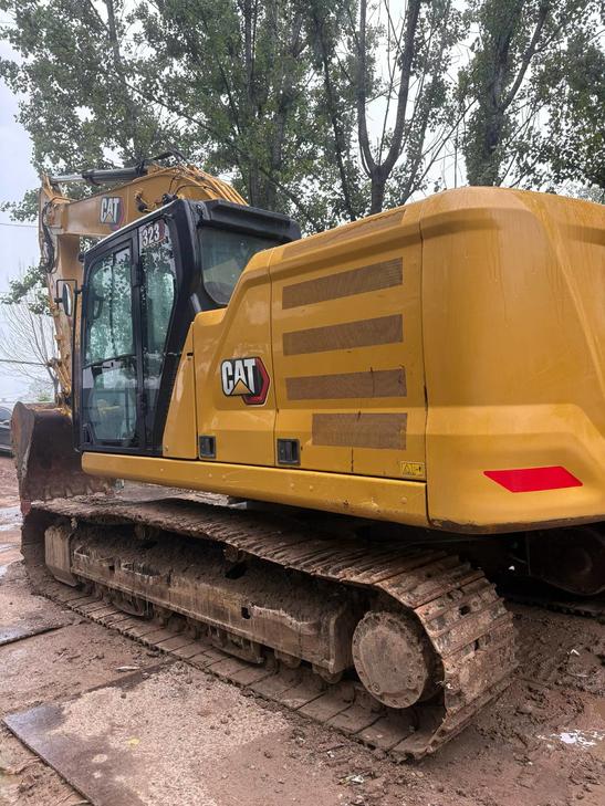 Buy Caterpillar 323 Used Excavator / 1