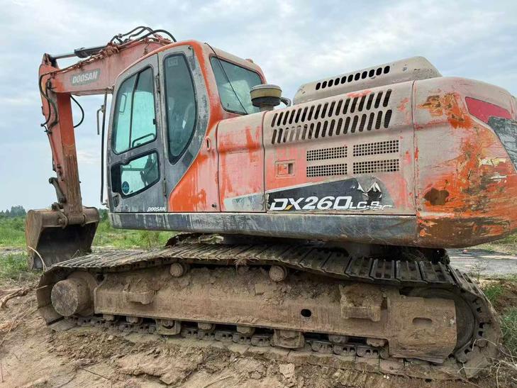 Buy Doosan DH220-3 Used Excavator / 1