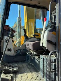 Buy XCMG XE75C Used Excavator / 7 Buy XCMG XE75C Used Excavator / 7