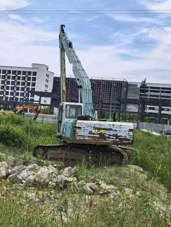 Buy Kobelco SK250-6E Used Excavator / 1
