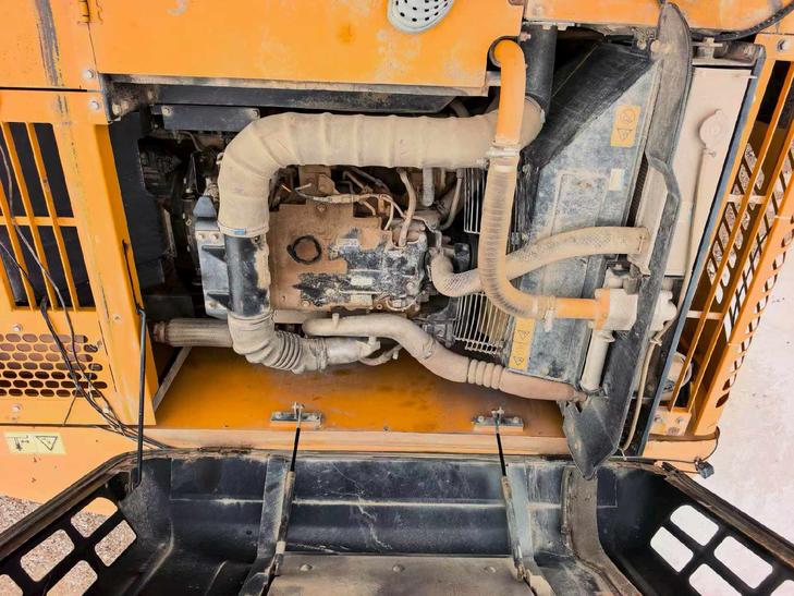 Buy Kato HD820 Used Excavator / 1