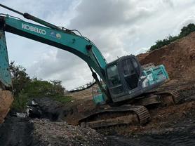 Buy Kobelco SK260LC-8 Used Excavator / 3 Buy Kobelco SK260LC-8 Used Excavator / 3