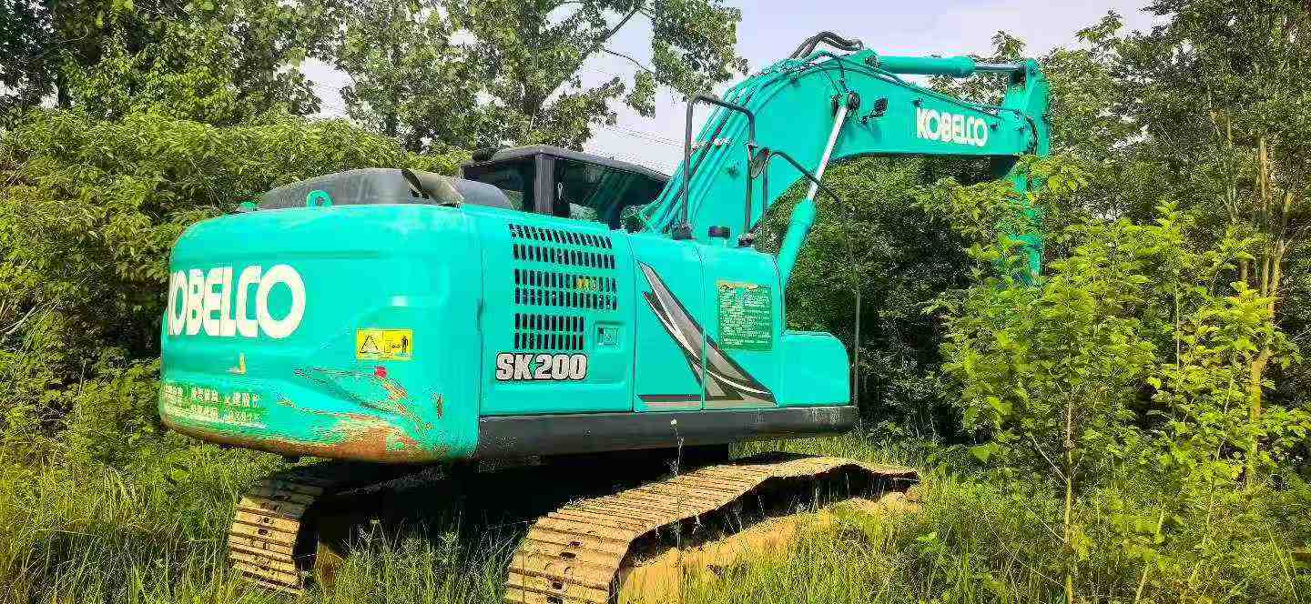 Buy Kobelco Used Excavator / 4 Buy Kobelco Used Excavator / 4