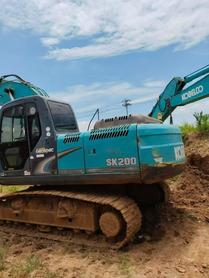 Buy Kobelco SK200-2 Used Excavator / 2 Buy Kobelco SK200-2 Used Excavator / 2
