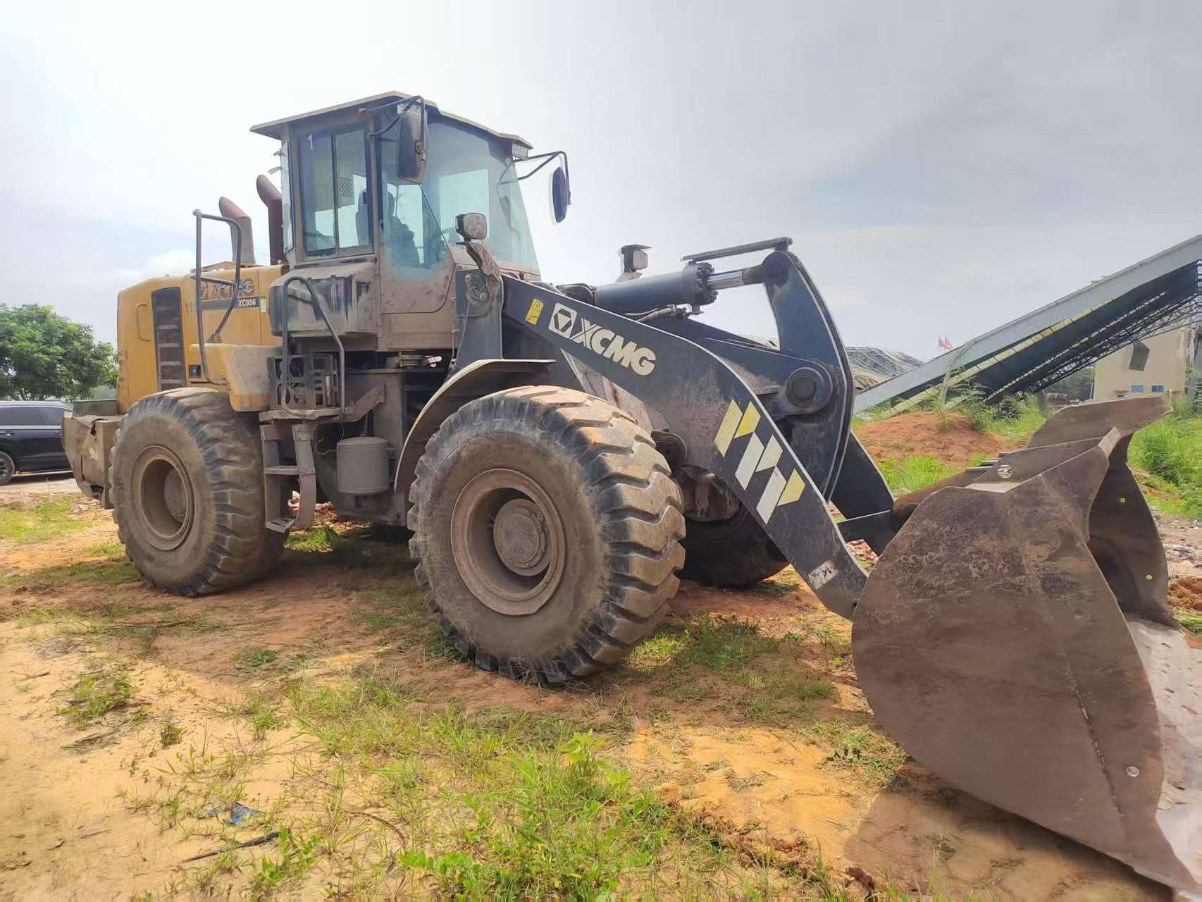 Buy XCMG XC956 Used Loader / 2 Buy XCMG XC956 Used Loader / 2