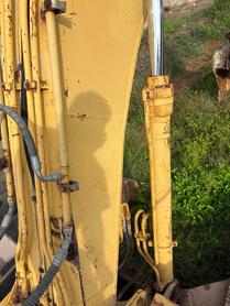 Buy Caterpillar 320V2 Used Excavator / 3 Buy Caterpillar 320V2 Used Excavator / 3