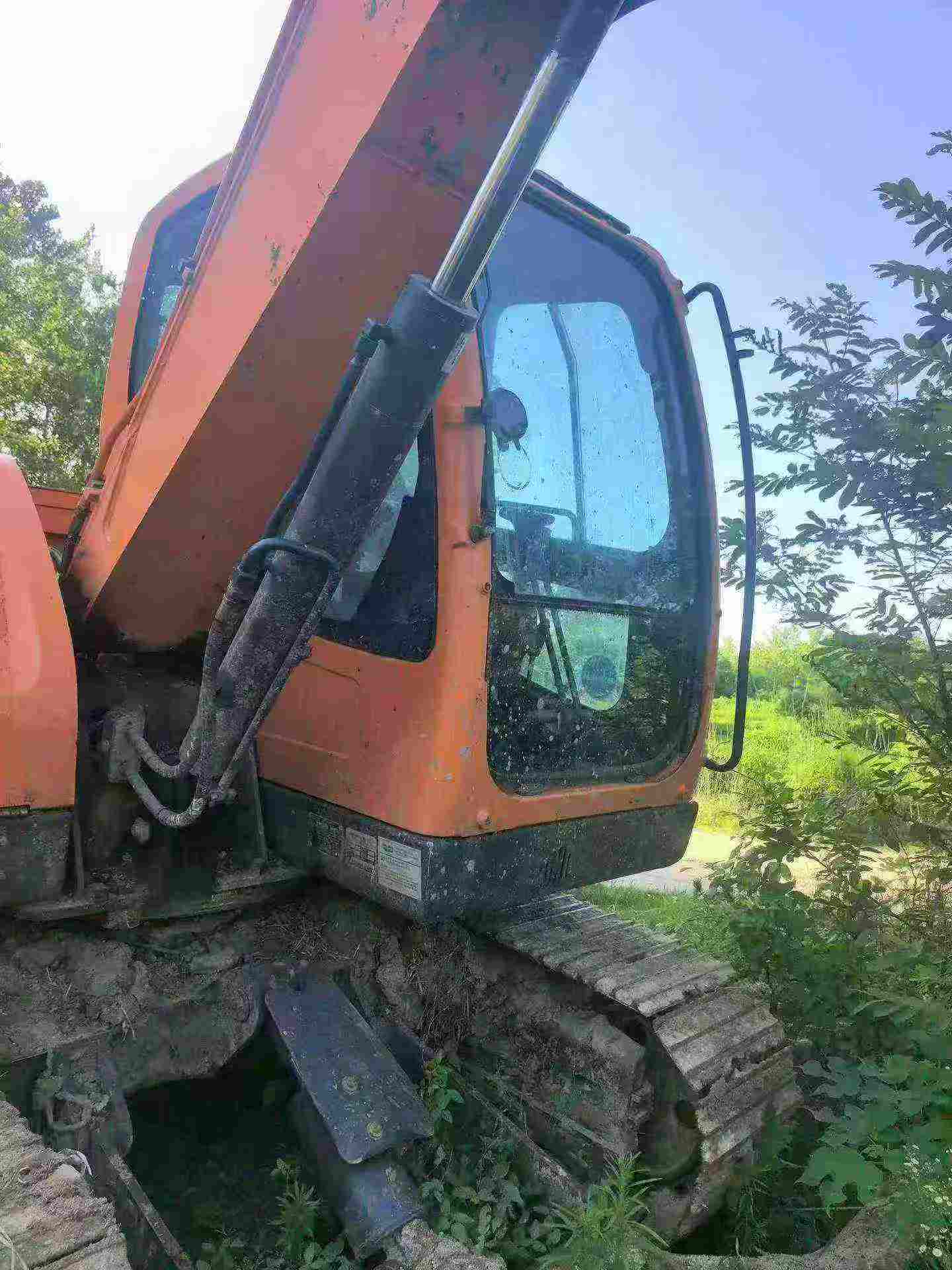 Buy Doosan DX75 Used Excavator / 2 Buy Doosan DX75 Used Excavator / 2