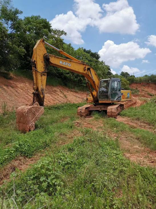 Buy Kato Used Excavator / 1
