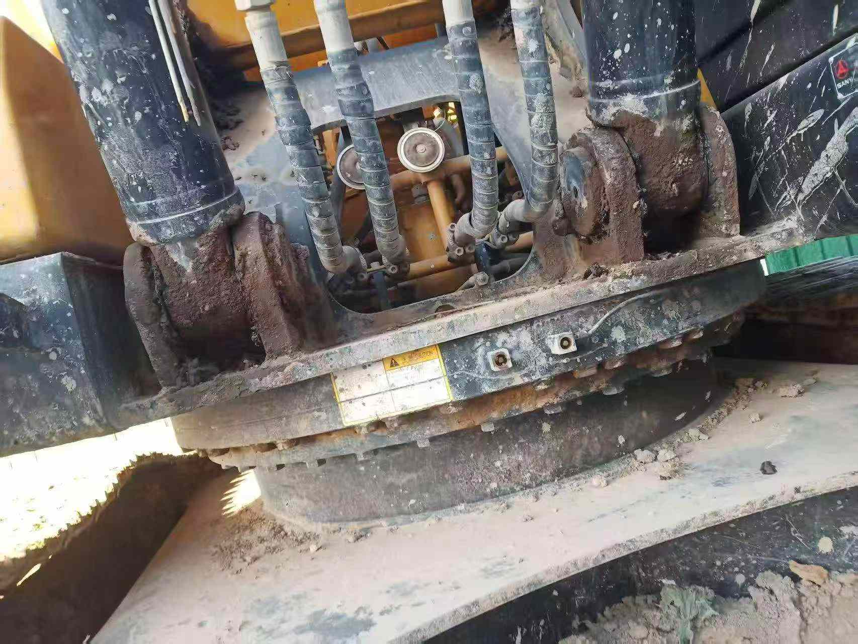 Buy Sany SY225C Used Excavator / 4 Buy Sany SY225C Used Excavator / 4