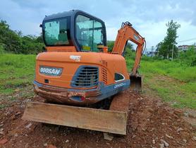 Buy Doosan DH60 Used Excavator / 2 Buy Doosan DH60 Used Excavator / 2