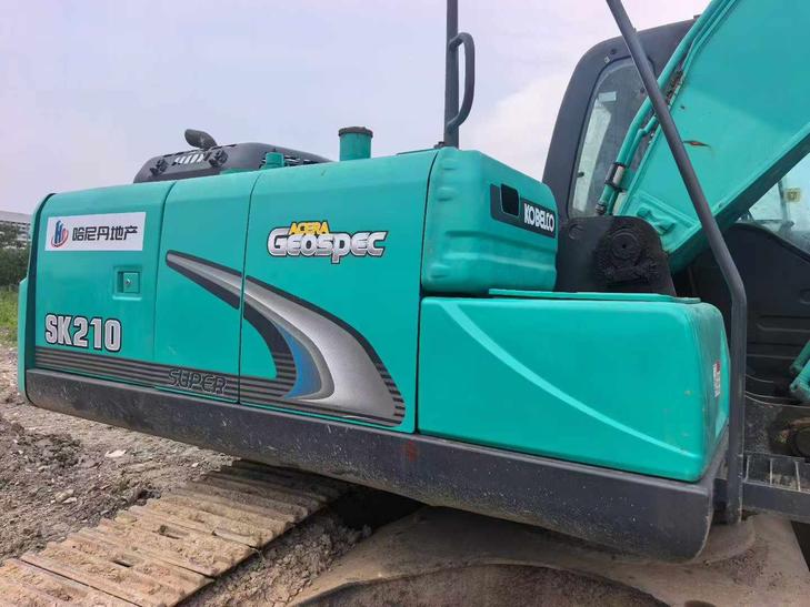 Buy Kobelco SK210 Used Excavator / 1