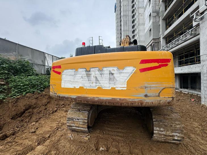 Buy Sany SY205C Used Excavator / 1